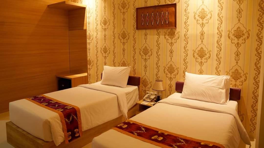 Elohim Hotel Sentani จายาปุระ ภายนอก รูปภาพ